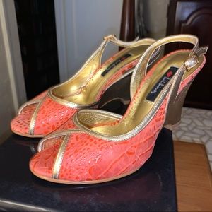 Women’s size 6 Luichiny alligator look leather wedge heels gold coral with box